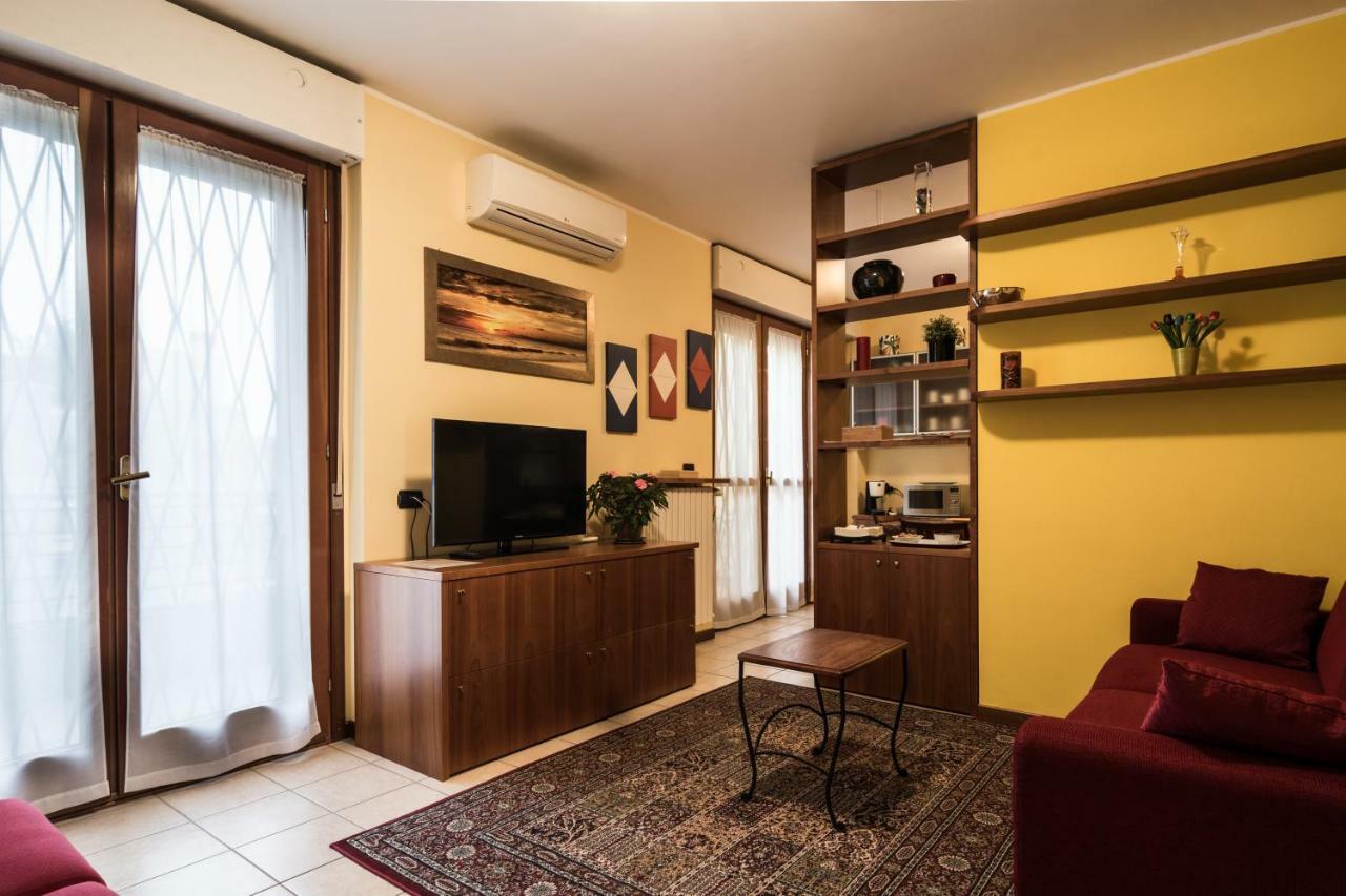 Villa Cozy Penthouse San Donato Milanese Esterno foto