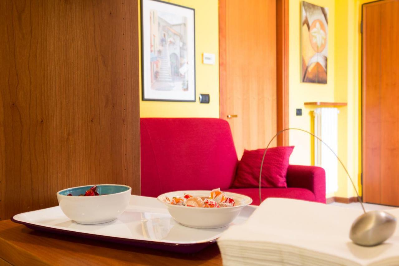 Villa Cozy Penthouse San Donato Milanese Esterno foto